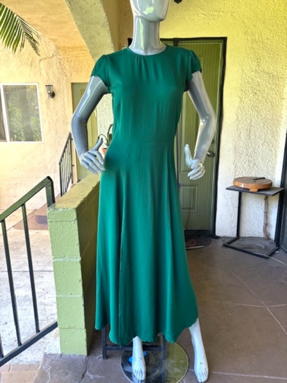 REFORMATION Gavin Cap-Sleeve Midi Dress w/ Cutout Back EUC/sz 4 - Picture 12 of 15